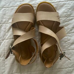 NWOT Born Leather Sandals